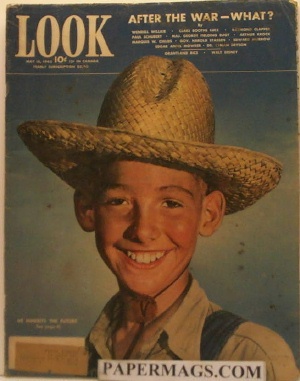LOOK19430518.jpg 05-18-194 3 Young Boy - Image 1