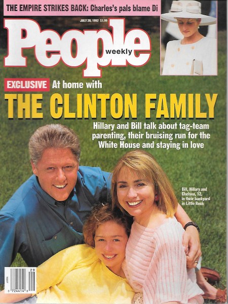 PP920720.jpg 7/20/1992 -The Clinton family - Image 1