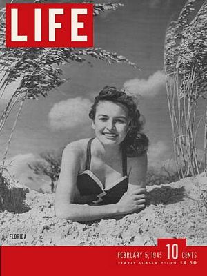 2/5/1945 Flordia poses