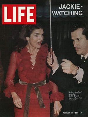 cv021271.jpg 2/12/1971 Jackie Onassis - Image 1