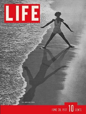 cv062837.jpg 6/28/1937 Beach fashions - Image 1
