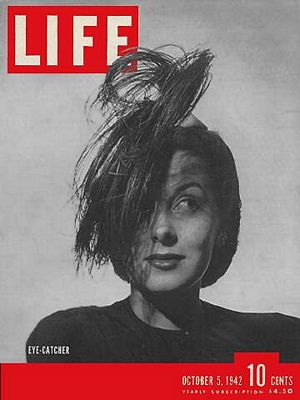 10/5/1942 Eye-catcher hats