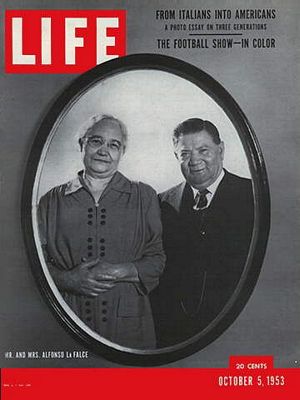 10/5/1953 Italian family in U.S.