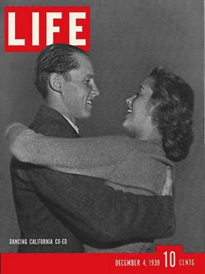 cv120439.jpg 12/4/1939 UCLA Homecoming - Image 1