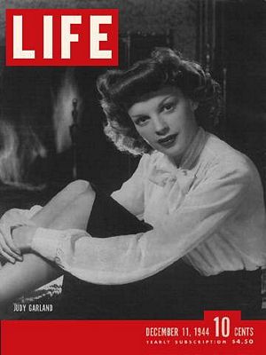cv121144.jpg 12/11/1944 Judy Garland - Image 1